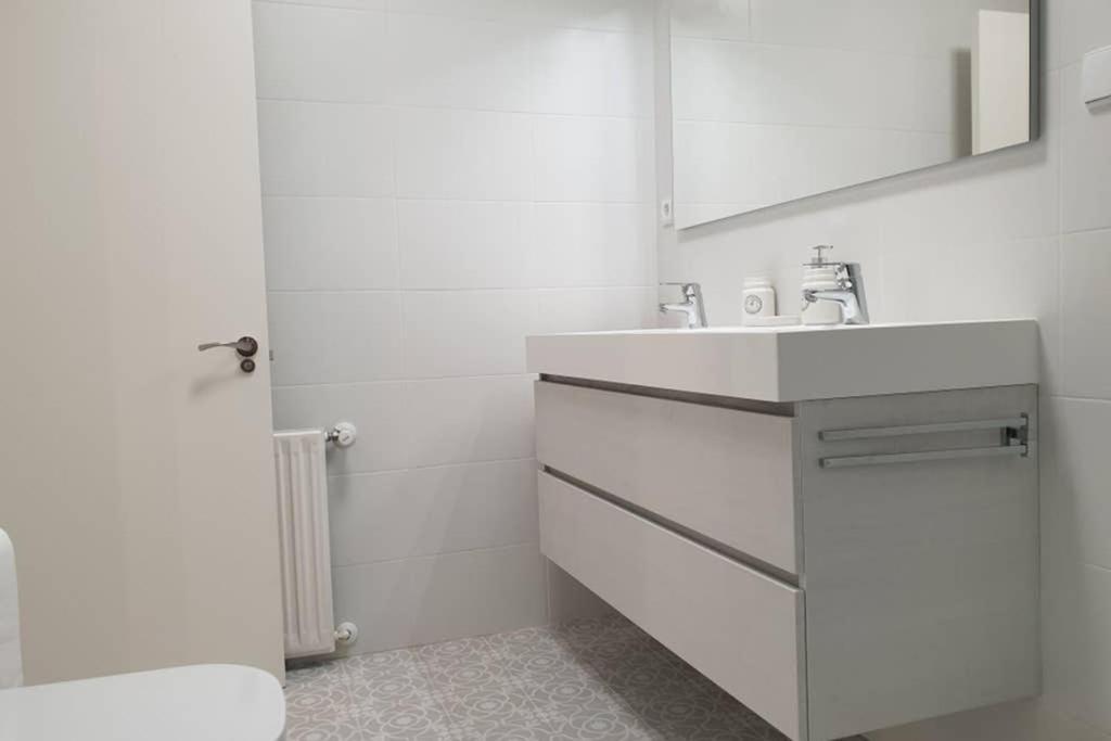Nuevo-Casco Historico-Parking Gratuito. Apartment Oviedo Bagian luar foto