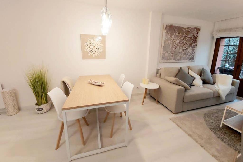 Nuevo-Casco Historico-Parking Gratuito. Apartment Oviedo Bagian luar foto